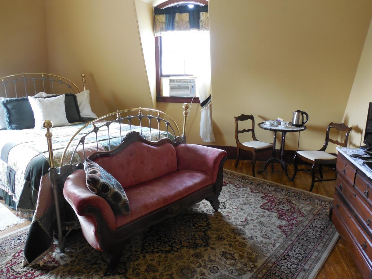 Proctor Mansion Inn Wrentham Bagian luar foto