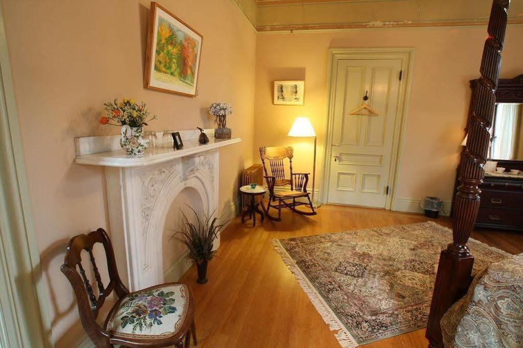 Proctor Mansion Inn Wrentham Bagian luar foto